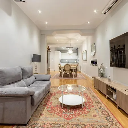 Amplio Y Elegante En Casco Viejo Con Parking Apartman *