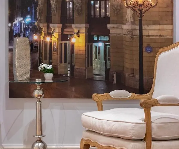 Apartment Amplio Y Elegante En Casco Viejo Con Parking