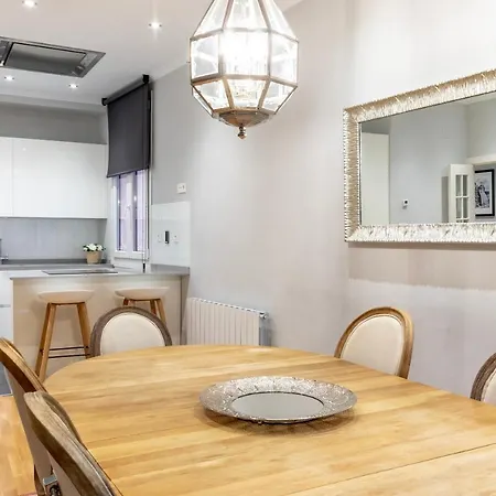 Amplio Y Elegante En Casco Viejo Con Parking Apartment Bilbao