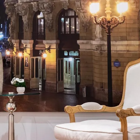 Amplio Y Elegante En Casco Viejo Con Parking Μπιλμπάο
