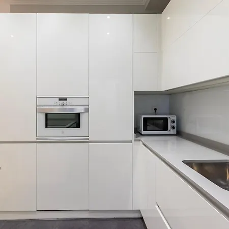 Amplio Y Elegante En Casco Viejo Con Parking Μπιλμπάο