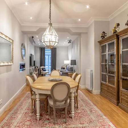 Amplio Y Elegante En Casco Viejo Con Parking Διαμέρισμα *