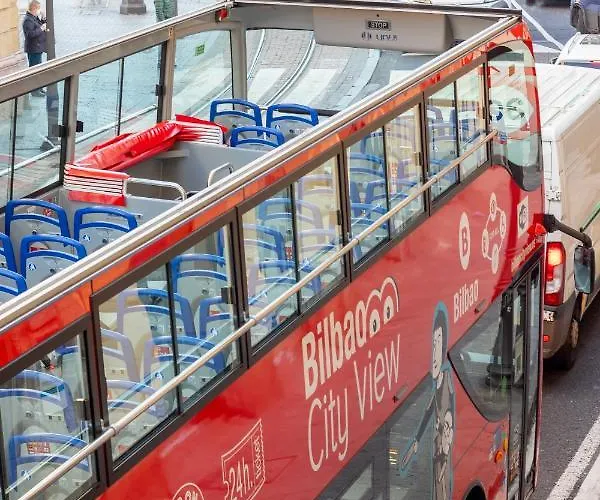 Amplio Y Elegante En Casco Viejo Con Parking *